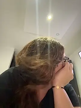 AntonellaAlondra4 online show from April 14, 2026, 3:56 am