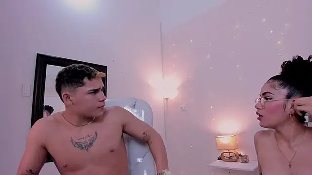 saraandstiven online show from February 6, 2025, 4:10 am