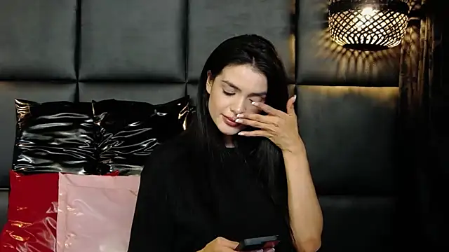 BlairBadgley online show from November 9, 2025, 12:53 am