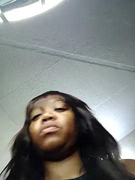 slimcate91 online show from November 4, 2025, 11:59 pm