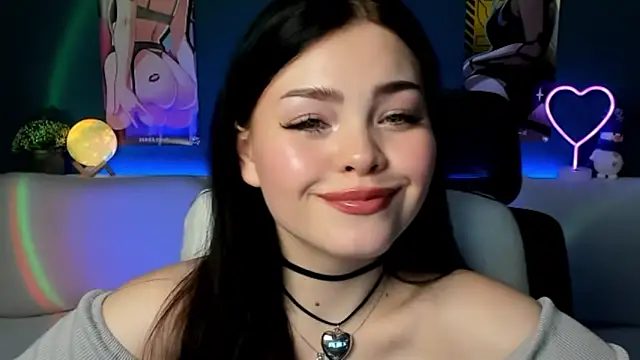 AkiraKatsu online show from December 21, 2024, 7:38 pm