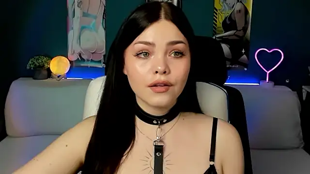 AkiraKatsu online show from January 28, 2025, 5:24 pm