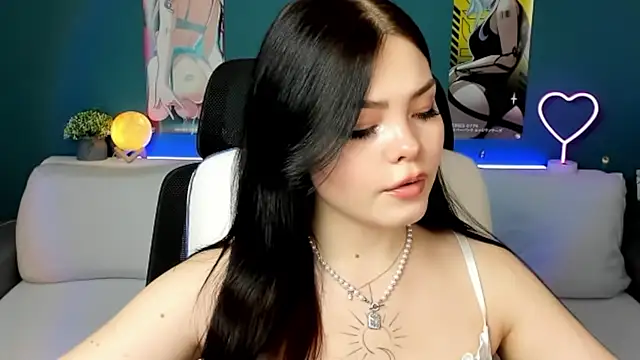 AkiraKatsu online show from January 31, 2025, 8:33 pm