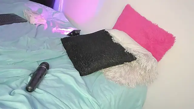 DesireSweet online show from March 6, 2025, 4:19 am