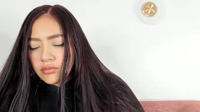 Snapshot of nicolle_pierce chatting on February 2, 2026, 2:38 pm nicolle pierce online show from February 2, 2026, 2:38 pm