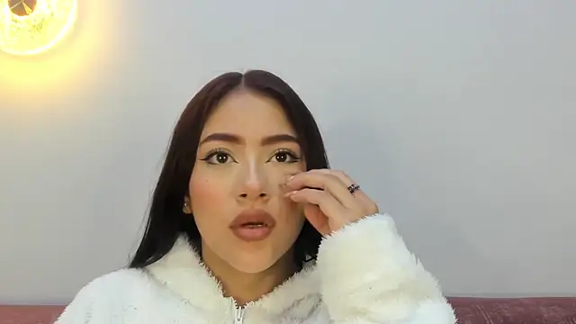 Snapshot of nicolle_pierce chatting on February 17, 2026, 11:18 am nicolle pierce online show from February 17, 2026, 11:18 am