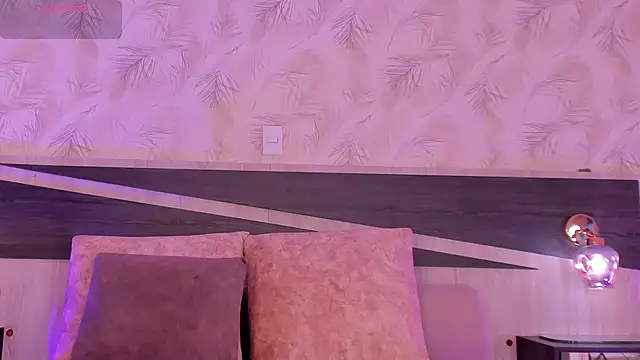 Snapshot of nicolle_pierce chatting on February 19, 2026, 12:12 pm nicolle pierce online show from February 19, 2026, 12:12 pm