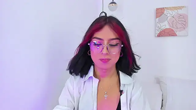 samantha  fairy online show from December 5, 2024, 8:22 pm