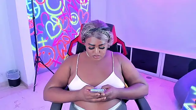 Snapshot of GEANNAROSE chatting on January 15, 2025, 4:04 am GEANNAROSE online show from January 15, 2025, 4:04 am