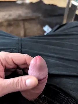 Snapshot of Deeptharot--001 chatting on March 4, 2026, 6:41 am Deeptharot--001 online show from March 4, 2026, 6:41 am