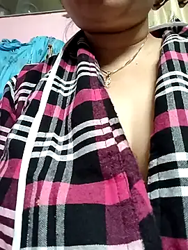 Royalgirl667 online show from December 24, 2024, 1:59 am