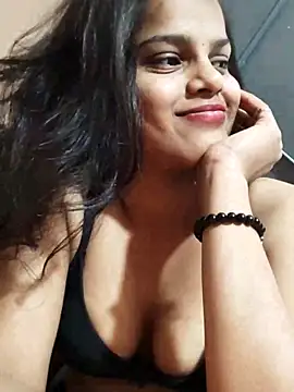 Snapshot of Rosy-Sharma chatting on February 22, 2025, 7:34 am Rosy-Sharma online show from February 22, 2025, 7:34 am