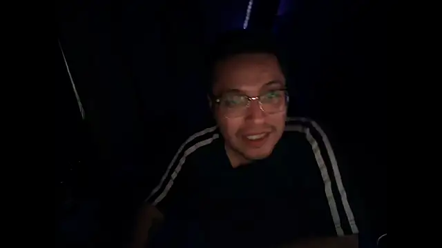 FrankGatsby11 online show from December 19, 2024, 11:07 am