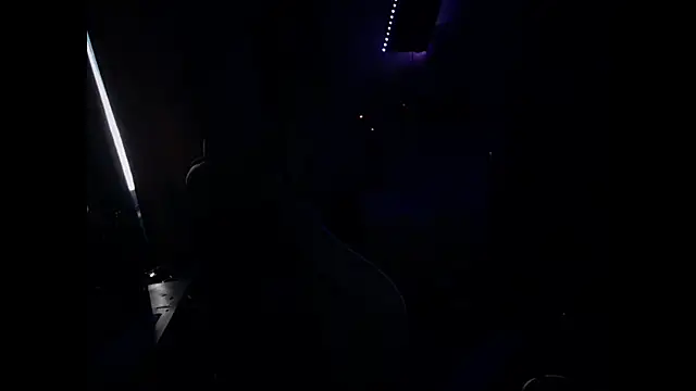 FrankGatsby11 online show from December 19, 2024, 5:18 pm