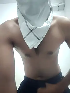 Snapshot of davidss57400 chatting on February 21, 2025, 5:24 am davidss57400 online show from February 21, 2025, 5:24 am