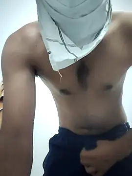 Snapshot of davidss57400 chatting on February 21, 2025, 5:09 pm davidss57400 online show from February 21, 2025, 5:09 pm