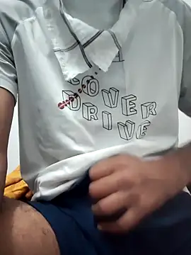 Snapshot of davidss57400 chatting on February 22, 2025, 1:24 pm davidss57400 online show from February 22, 2025, 1:24 pm