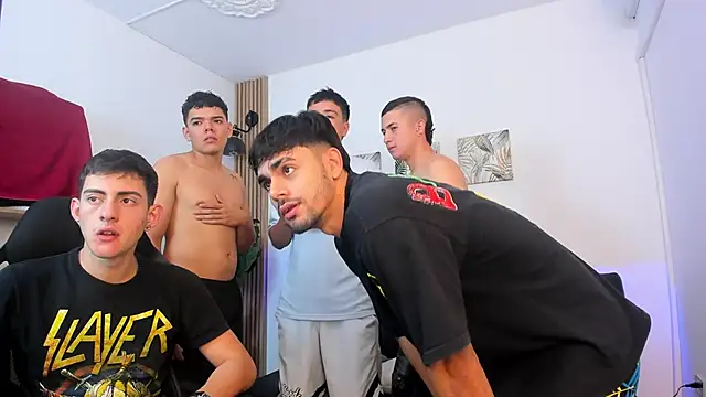 Sexy BoysW online show from March 21, 2025, 8:29 pm