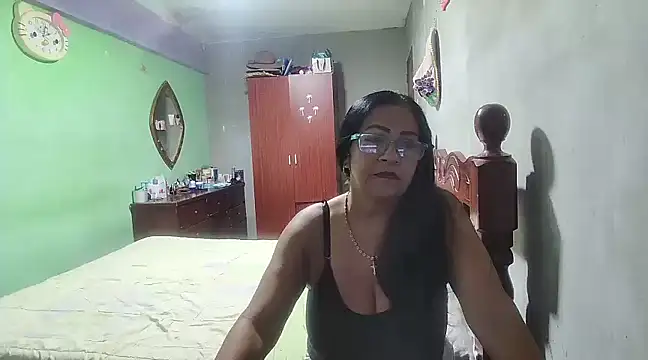 Snapshot of rosi_pamela chatting on December 2, 2024, 3:14 pm rosi pamela online show from December 2, 2024, 3:14 pm