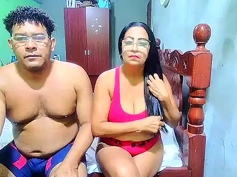 Snapshot of rosi_pamela chatting on December 29, 2024, 6:16 pm rosi pamela online show from December 29, 2024, 6:16 pm