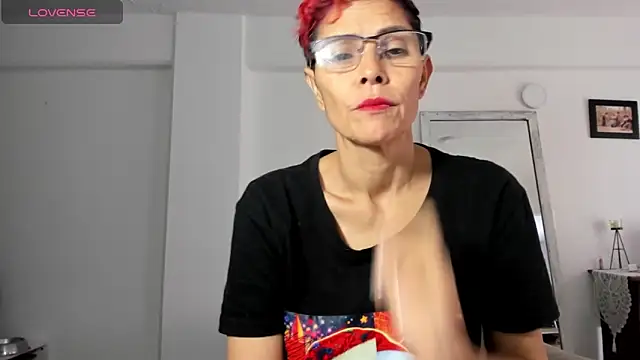 MireyaTorresGu online show from February 13, 2025, 2:09 pm