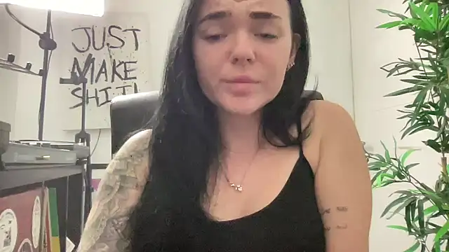 yorkshiregal online show from November 27, 2025, 7:10 am