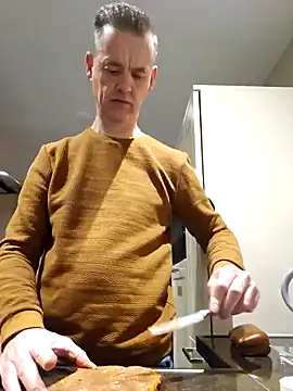 Snapshot of Hectorthyssen1 chatting on February 5, 2025, 5:41 am Hectorthyssen1 online show from February 5, 2025, 5:41 am