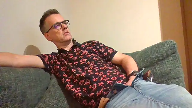 Snapshot of Hectorthyssen1 chatting on September 19, 2025, 9:59 pm Hectorthyssen1 online show from September 19, 2025, 9:59 pm