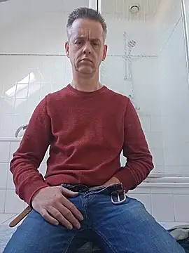 Hectorthyssen1 online show from March 5, 2026, 1:07 pm