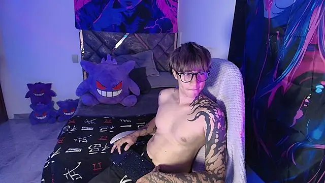 Snapshot of Zacktk7 chatting on April 21, 2026, 12:23 am Zacktk7 online show from April 21, 2026, 12:23 am