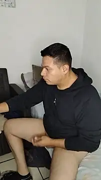 miketripi420 online show from December 20, 2025, 8:32 am