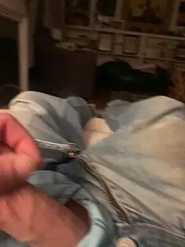 willcumforu online show from February 11, 2025, 4:55 am