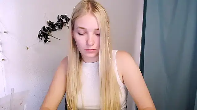 Queen ofLove online show from June 2, 2026, 8:05 am