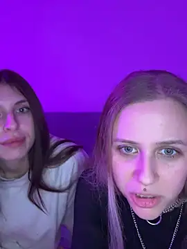 lunawolf21 online show from January 14, 2025, 7:21 pm