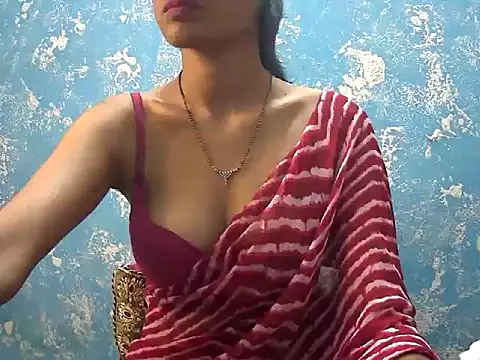 sexy janu25 online show from September 29, 2025, 6:07 am