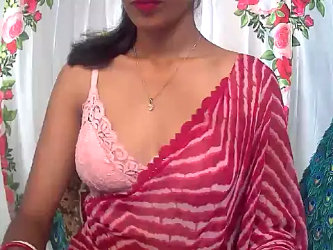 sexy janu25 online show from February 26, 2026, 4:44 am
