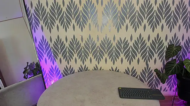 AndreaVelasco online show from February 7, 2025, 11:13 pm