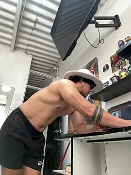 ikkipro online show from February 22, 2026, 8:07 pm