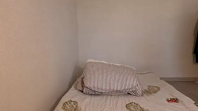 Snapshot of Aria_Blisss chatting on June 11, 2026, 2:53 am Aria Blisss online show from June 11, 2026, 2:53 am