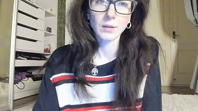 Baby Jewel online show from December 7, 2024, 9:06 am