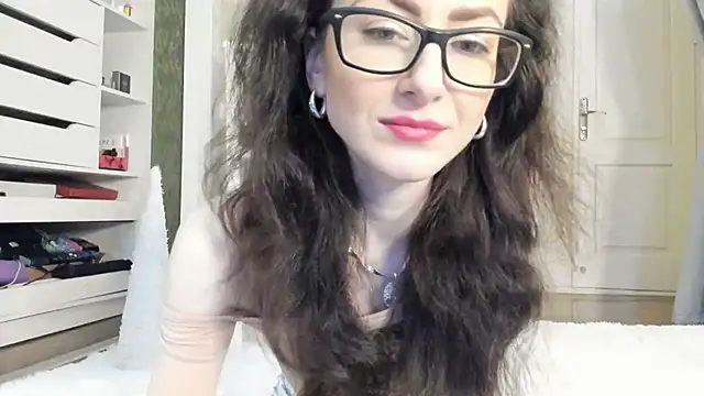 Baby Jewel online show from December 20, 2024, 11:10 am