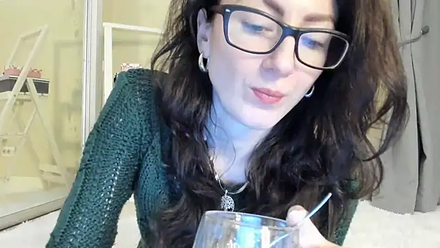 Baby Jewel online show from February 20, 2025, 11:09 am