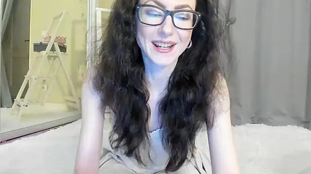 Baby Jewel online show from October 4, 2025, 10:24 am