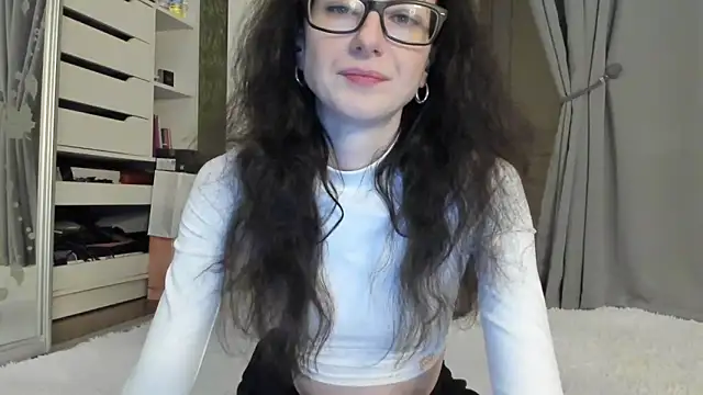 Baby Jewel online show from November 6, 2025, 11:11 am