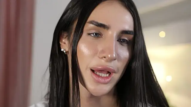 Kim Oberlin  online show from February 2, 2025, 11:40 am