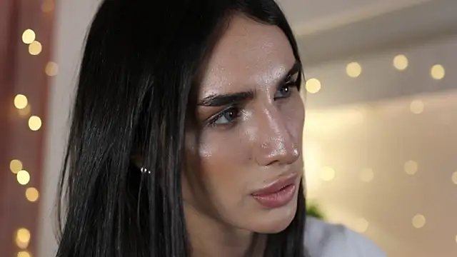 Kim Oberlin  online show from February 4, 2025, 2:10 pm