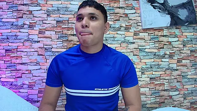 couple lovelyds online show from January 31, 2026, 8:40 pm