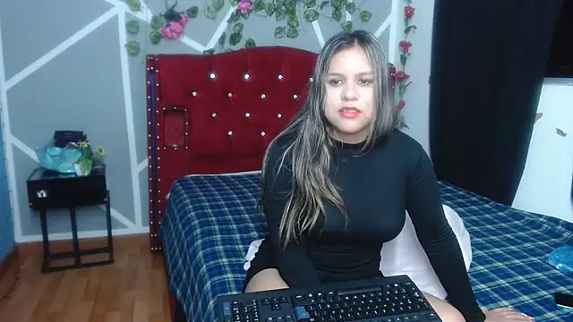 stephanieross202cl online show from March 16, 2025, 6:20 am