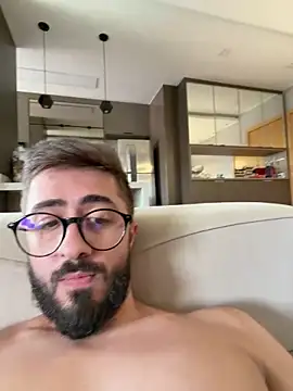 gabrielc27 online show from November 21, 2025, 3:44 pm