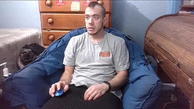 Snapshot of ScubaStevex chatting on December 2, 2024, 6:41 am ScubaStevex online show from December 2, 2024, 6:41 am